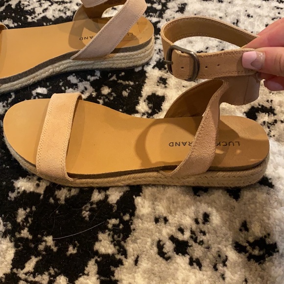 Sandals - Picture 3 of 4